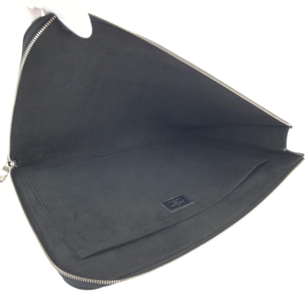 Louis Vuitton Clutch