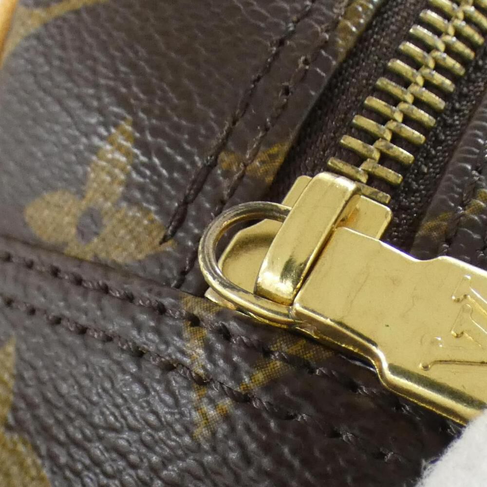 Louis Vuitton Shoulder Bags