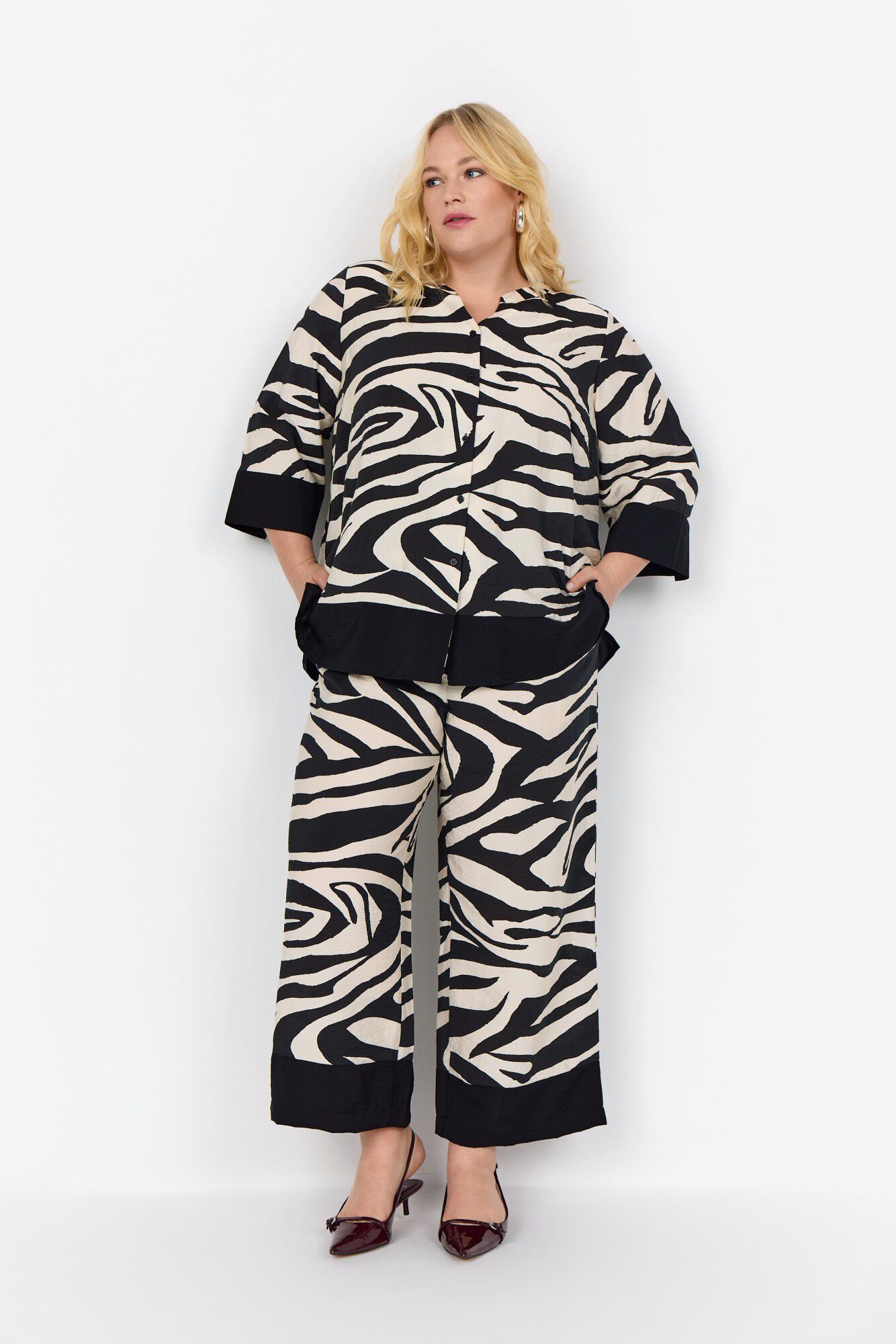 Curvy WA-LUANA 2 Skjorte Sort