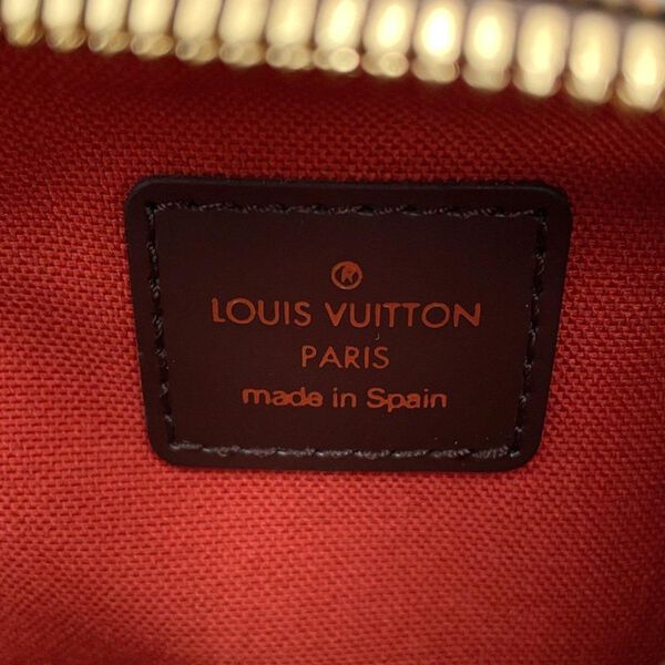 Louis Vuitton Shoulder Bags