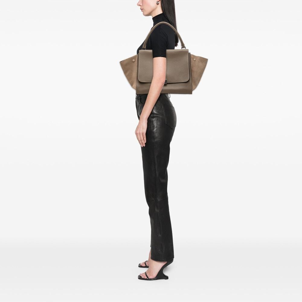 C&eacute;line Trapeze
