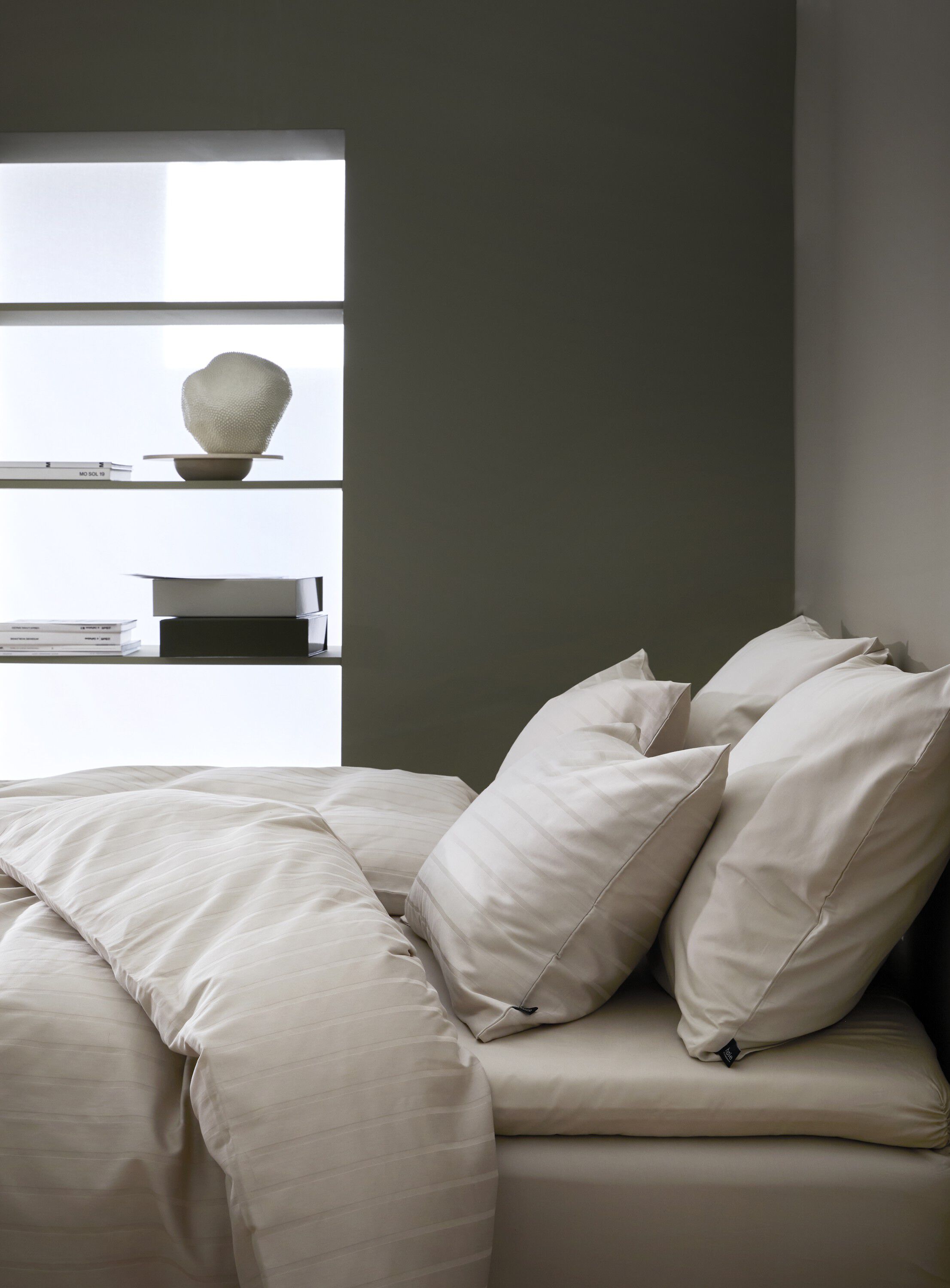 Pudebetr&aelig;k satin lys beige