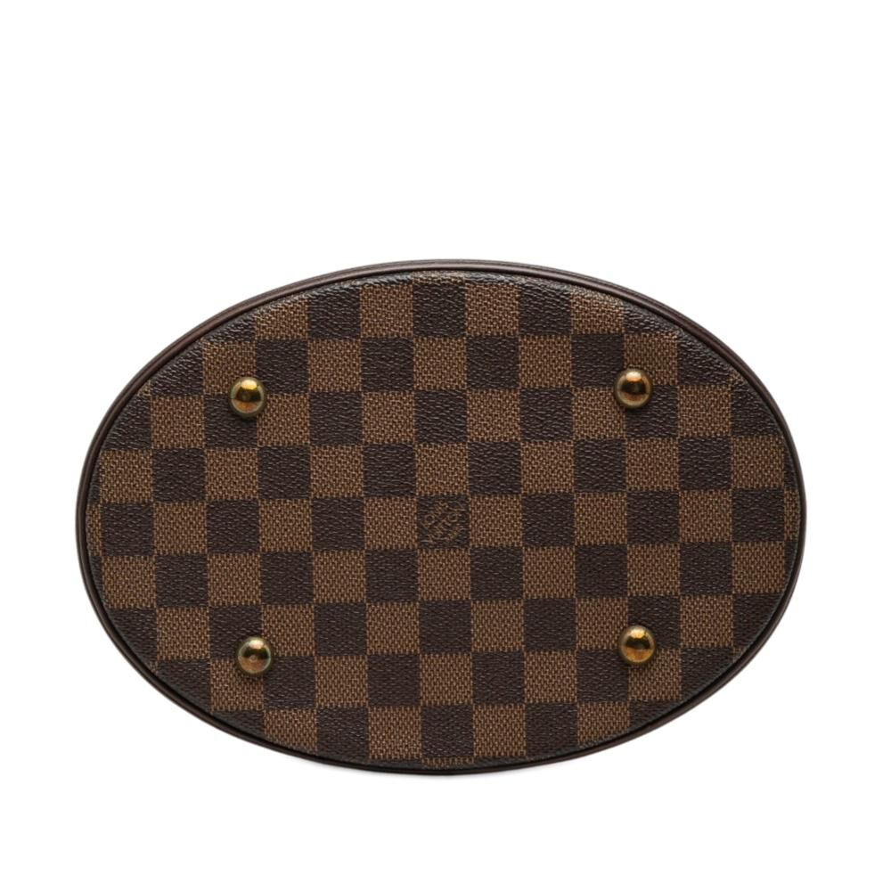 Louis Vuitton Marais
