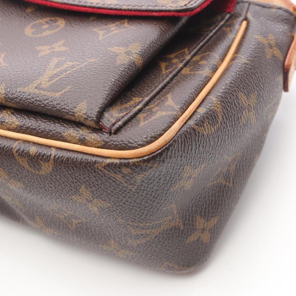 Louis Vuitton Shoulder Bags