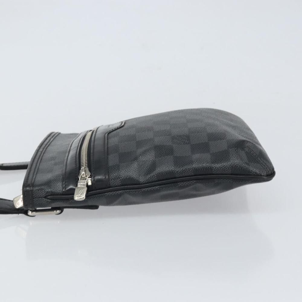 Louis Vuitton Shoulder Bags