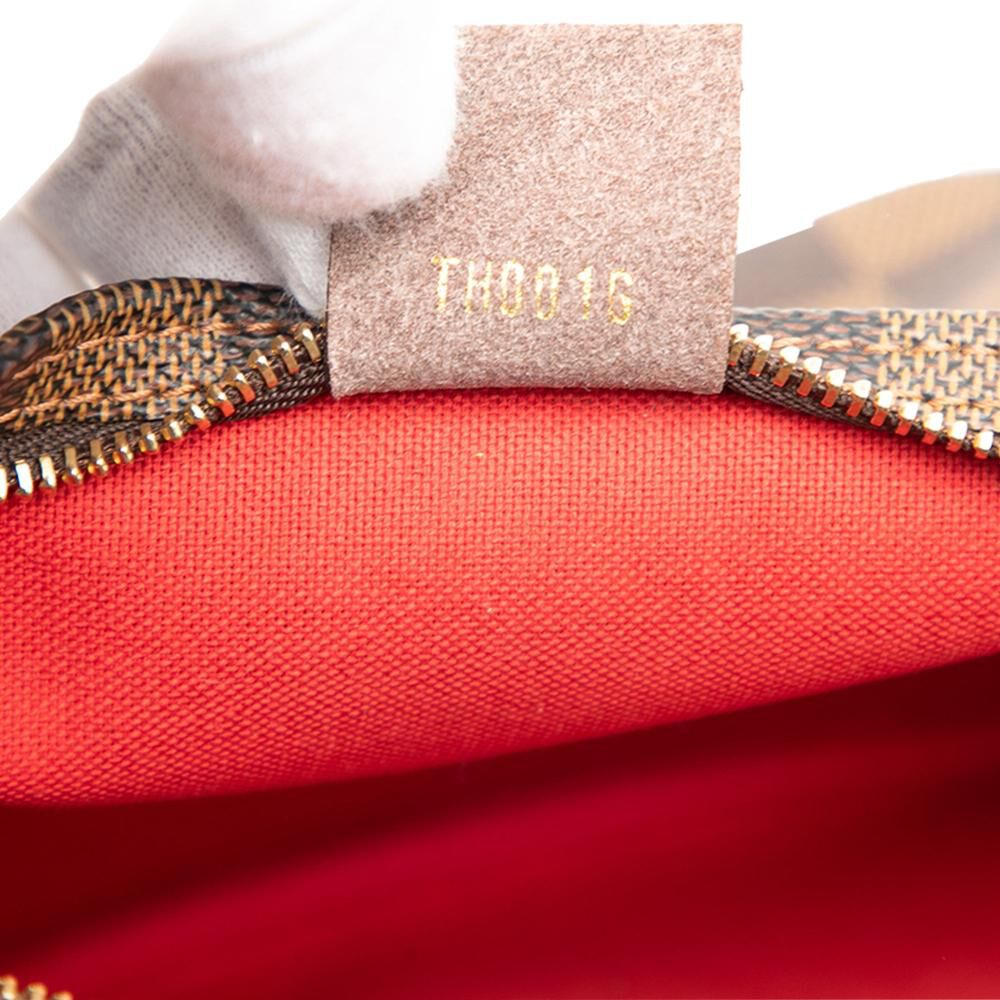 Louis Vuitton Shoulder Bags