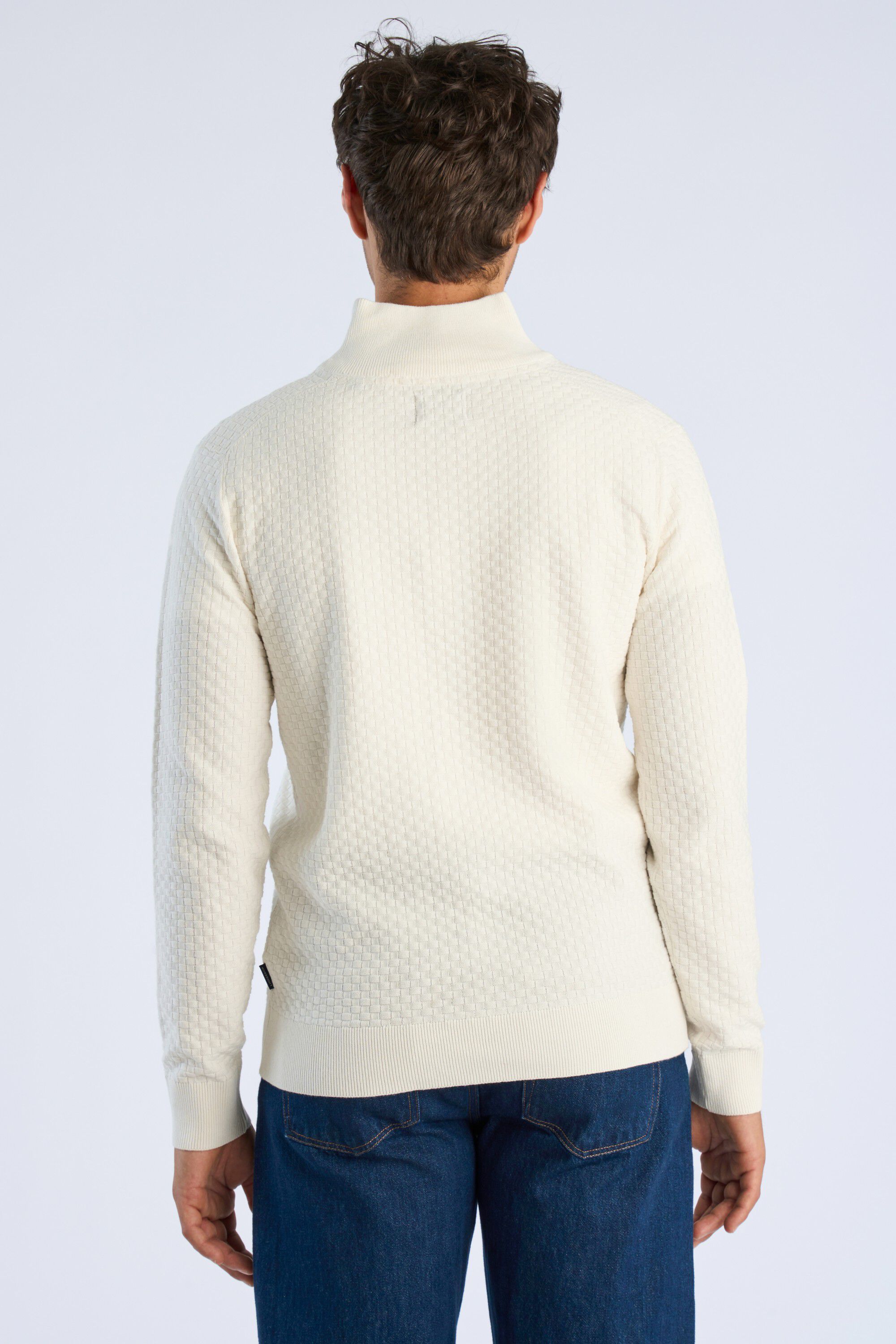 Structure half zip