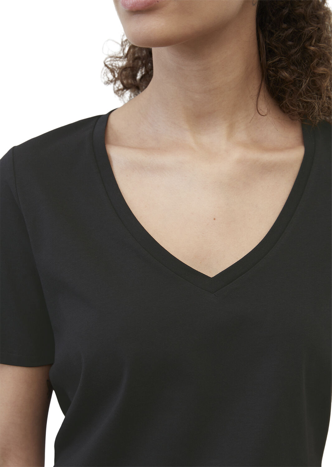 T-shirt, short sleeve, v-neck