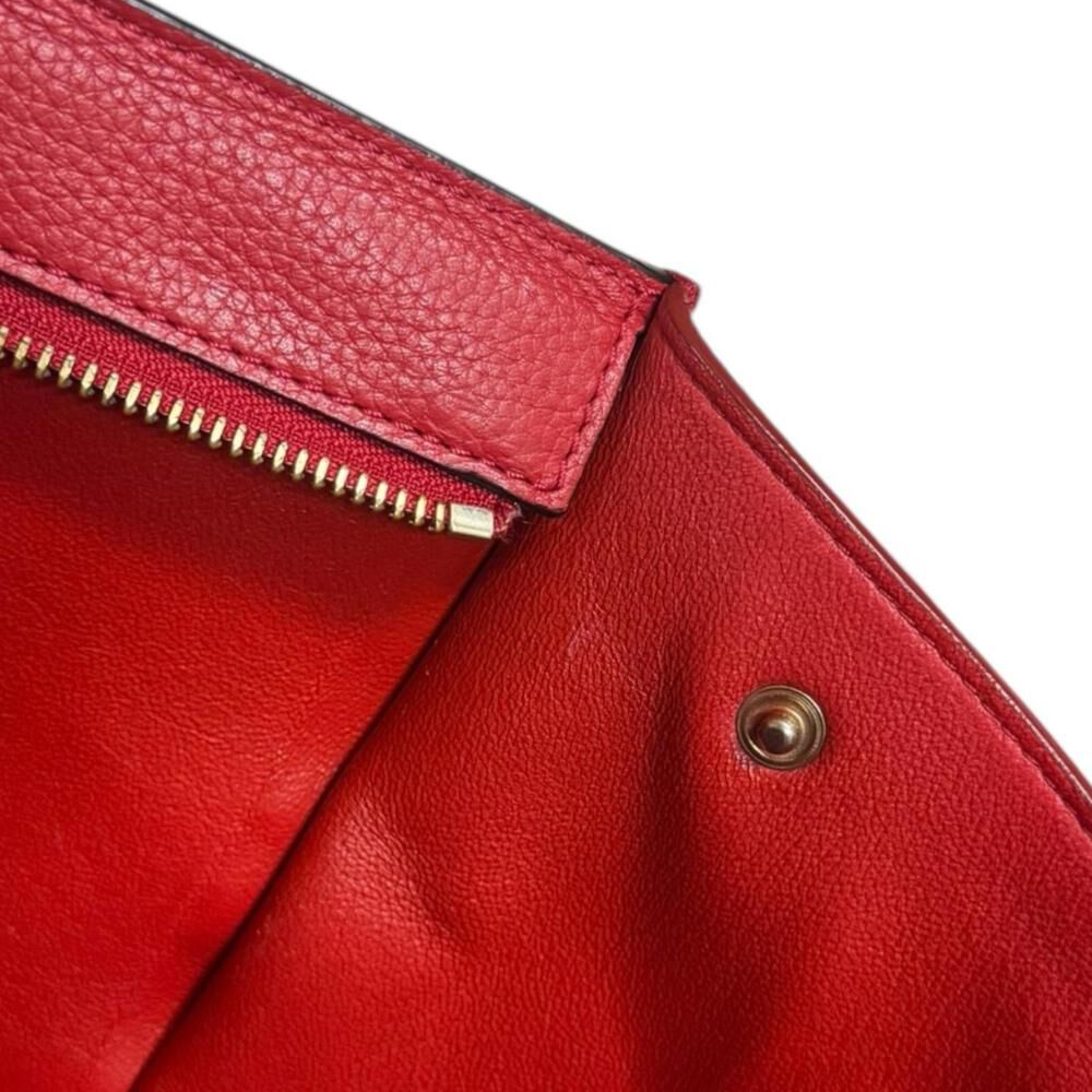 C&eacute;line Trapeze