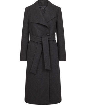 Woollen coat with belt