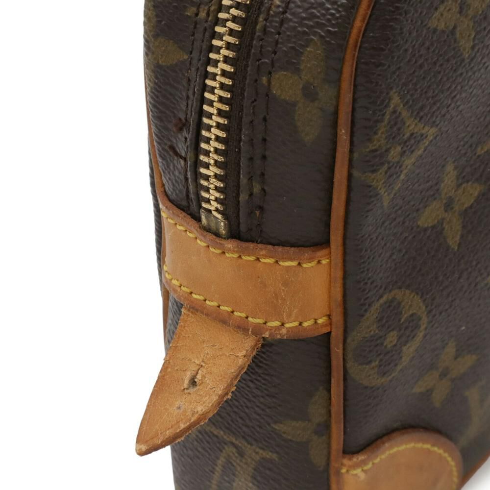 Louis Vuitton Clutch