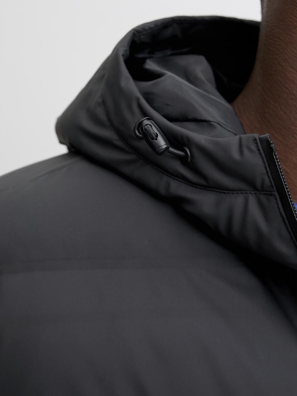 JJELEMENTS PU PUFFER