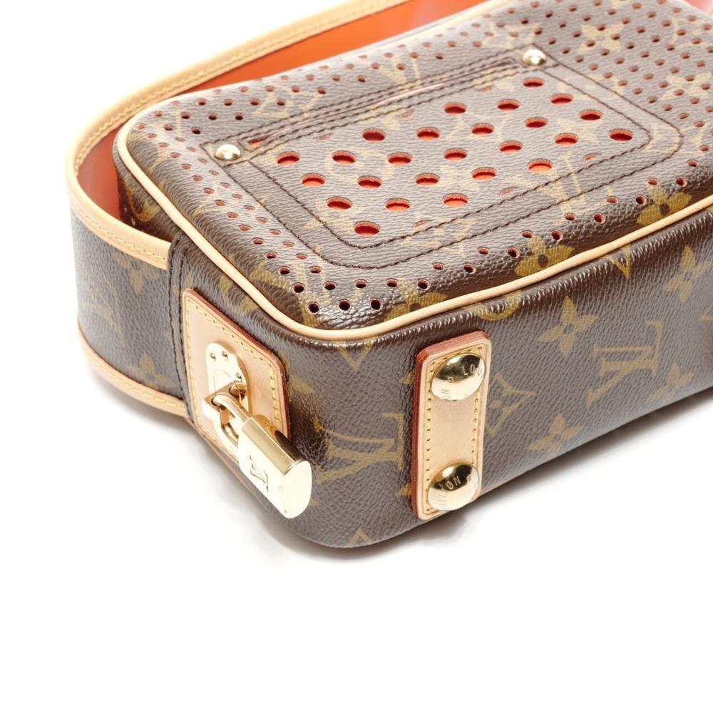 Louis Vuitton Shoulder Bags