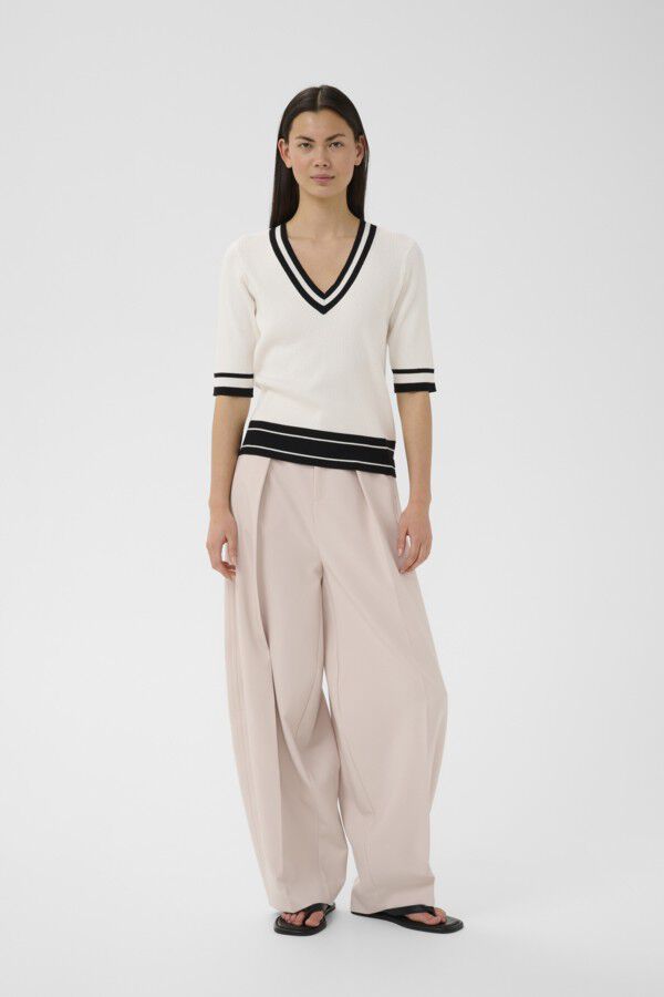 LeenahIW V-Neck Blouse