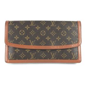 Louis Vuitton Clutch