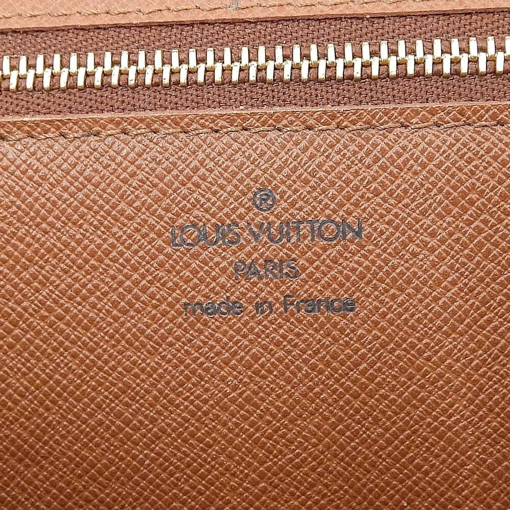 Louis Vuitton Clutch