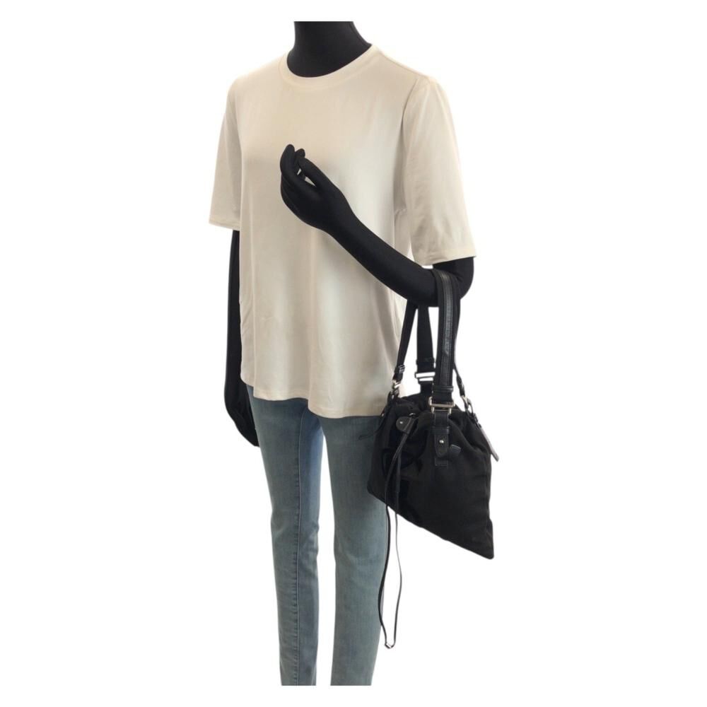 Yves Saint Laurent Shoulder Bag