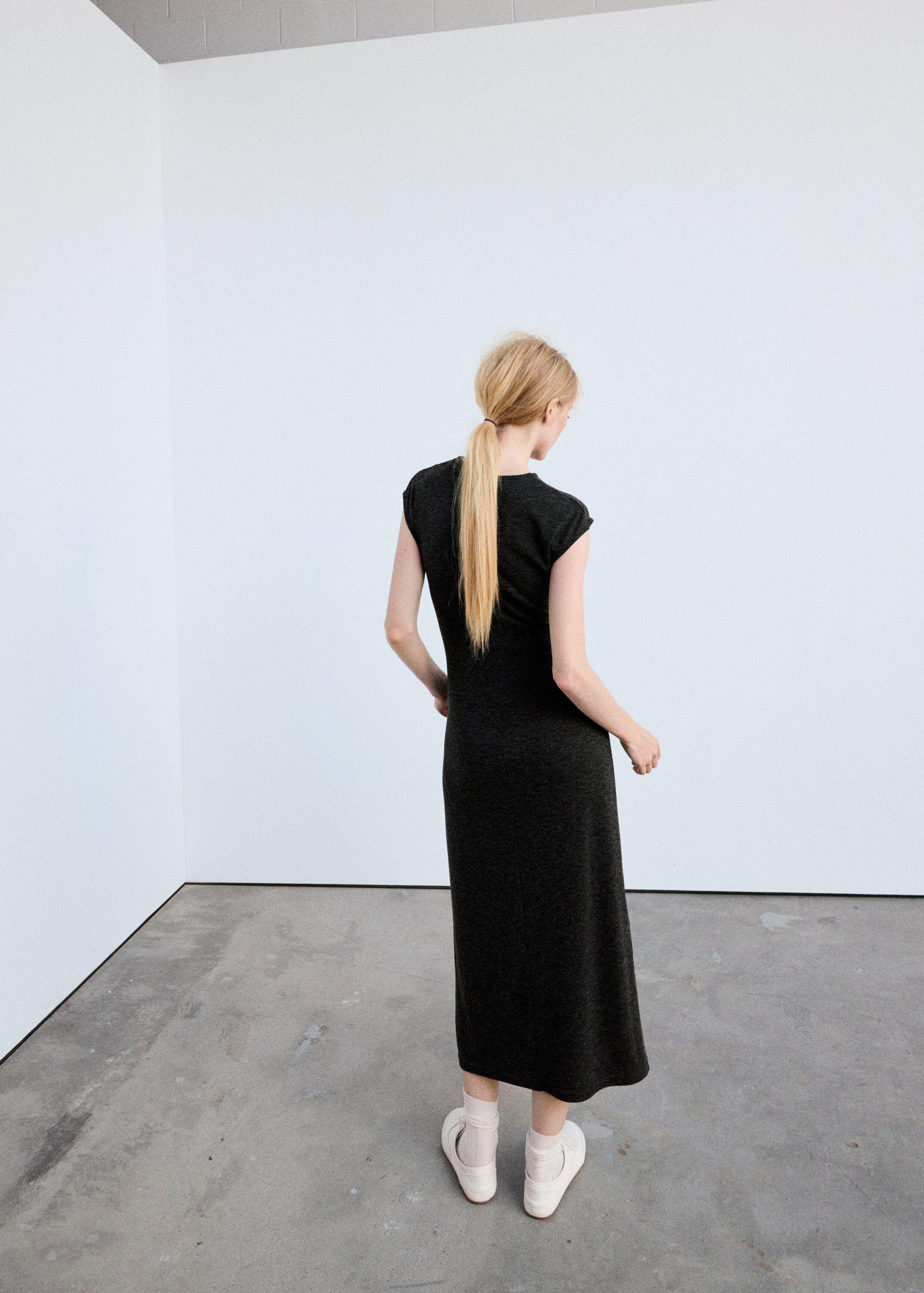 Knot knitted dress
