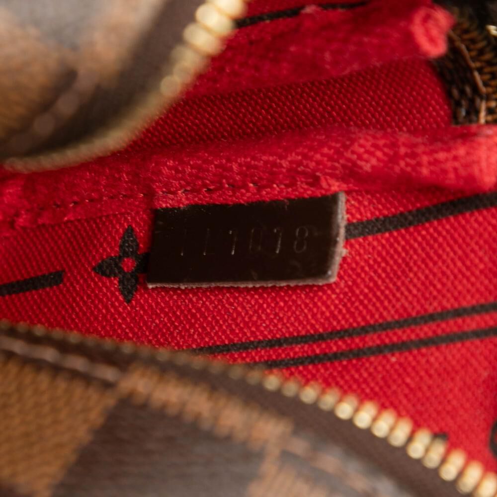 Louis Vuitton Pochette Accessoires