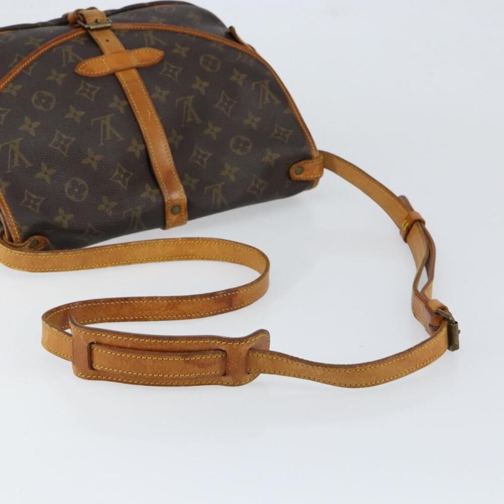Louis Vuitton Saumur