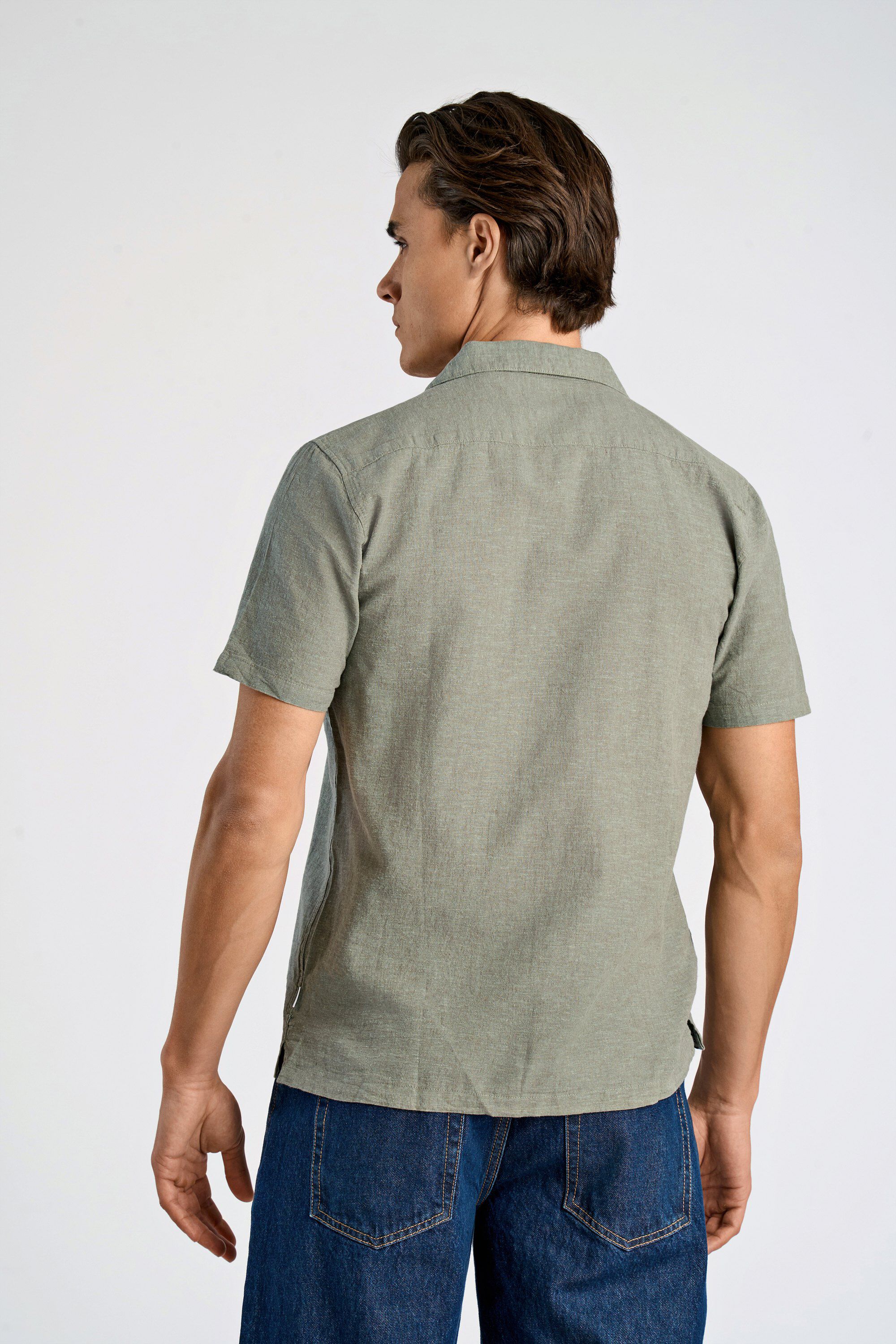 Casual linen blend resort S/S