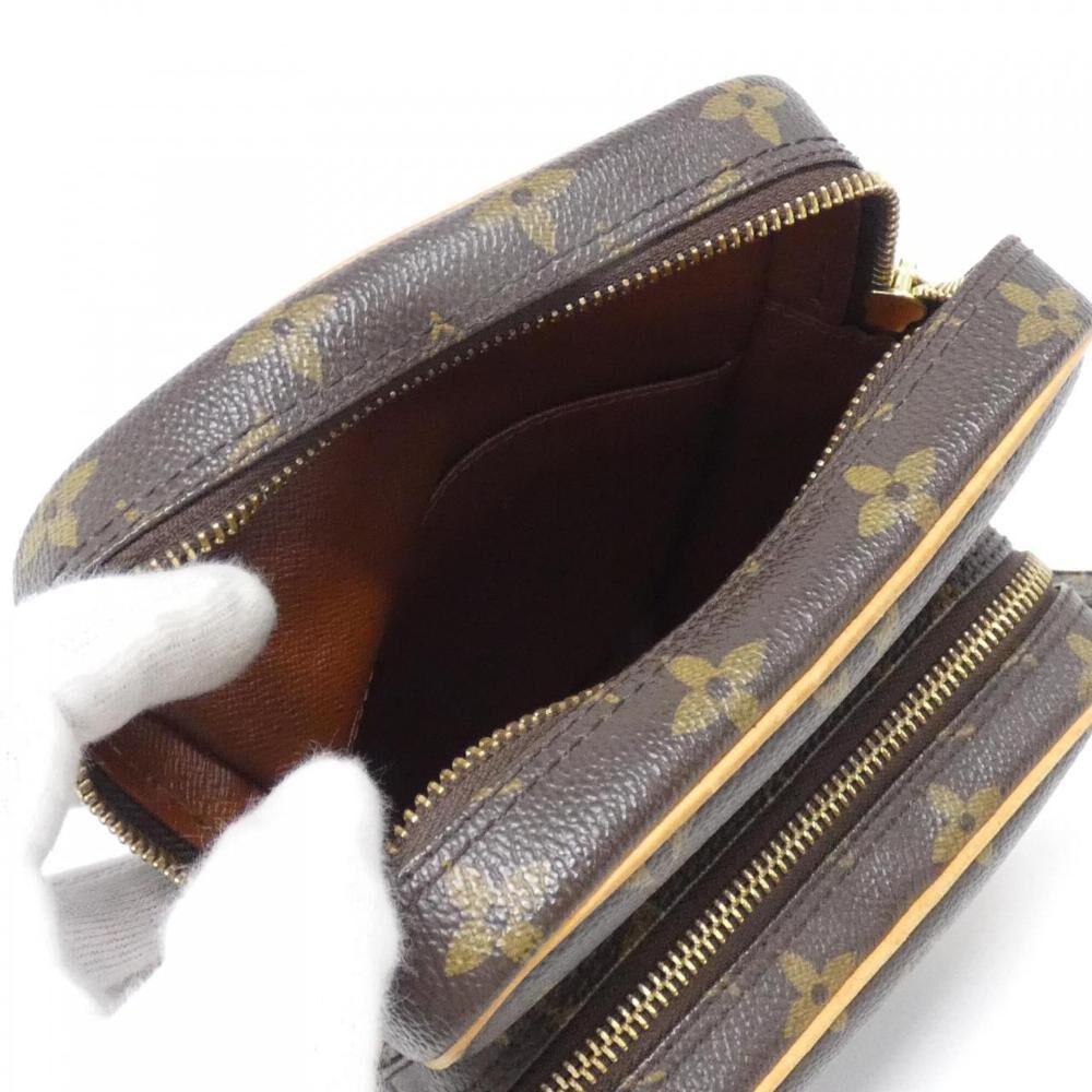 Louis Vuitton Shoulder Bags