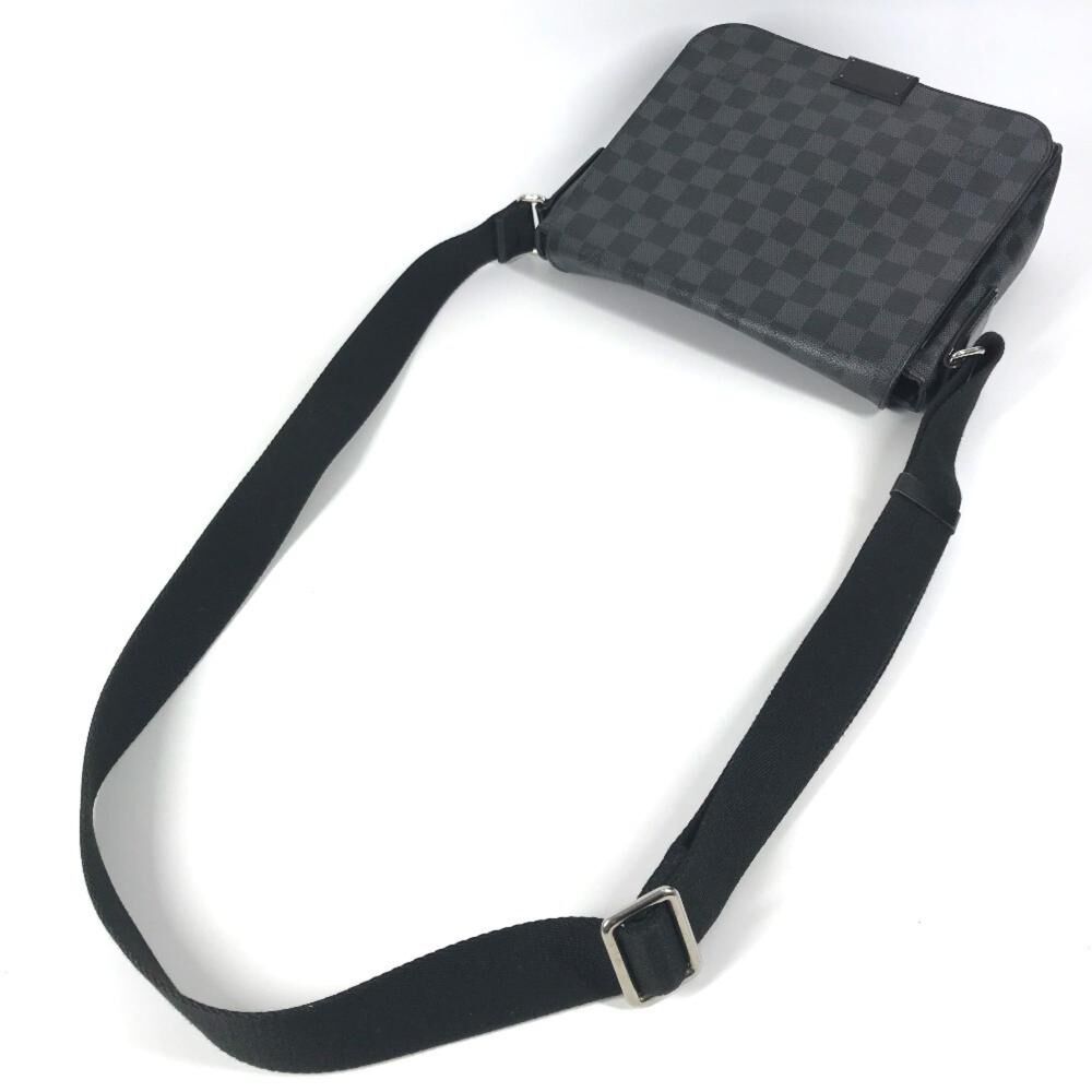 Louis Vuitton Messenger