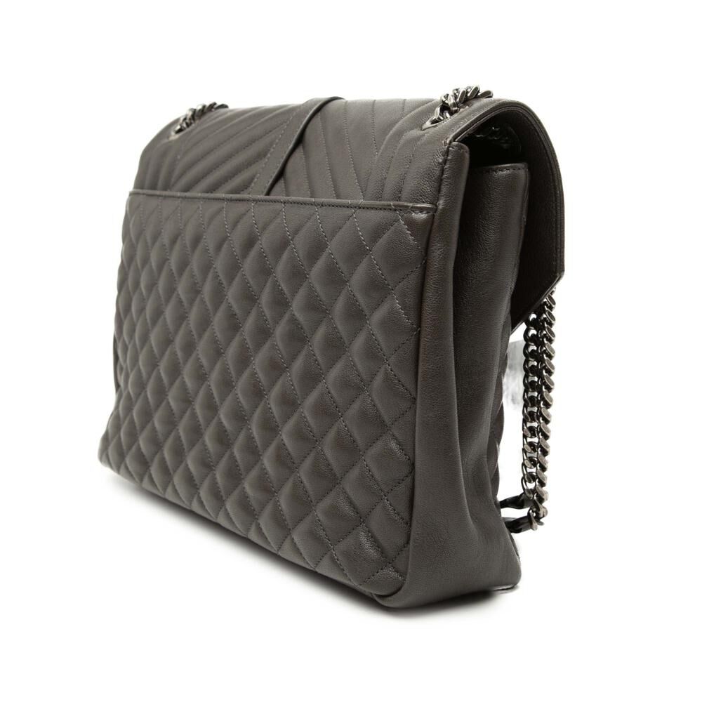 Yves Saint Laurent Shoulder Bag