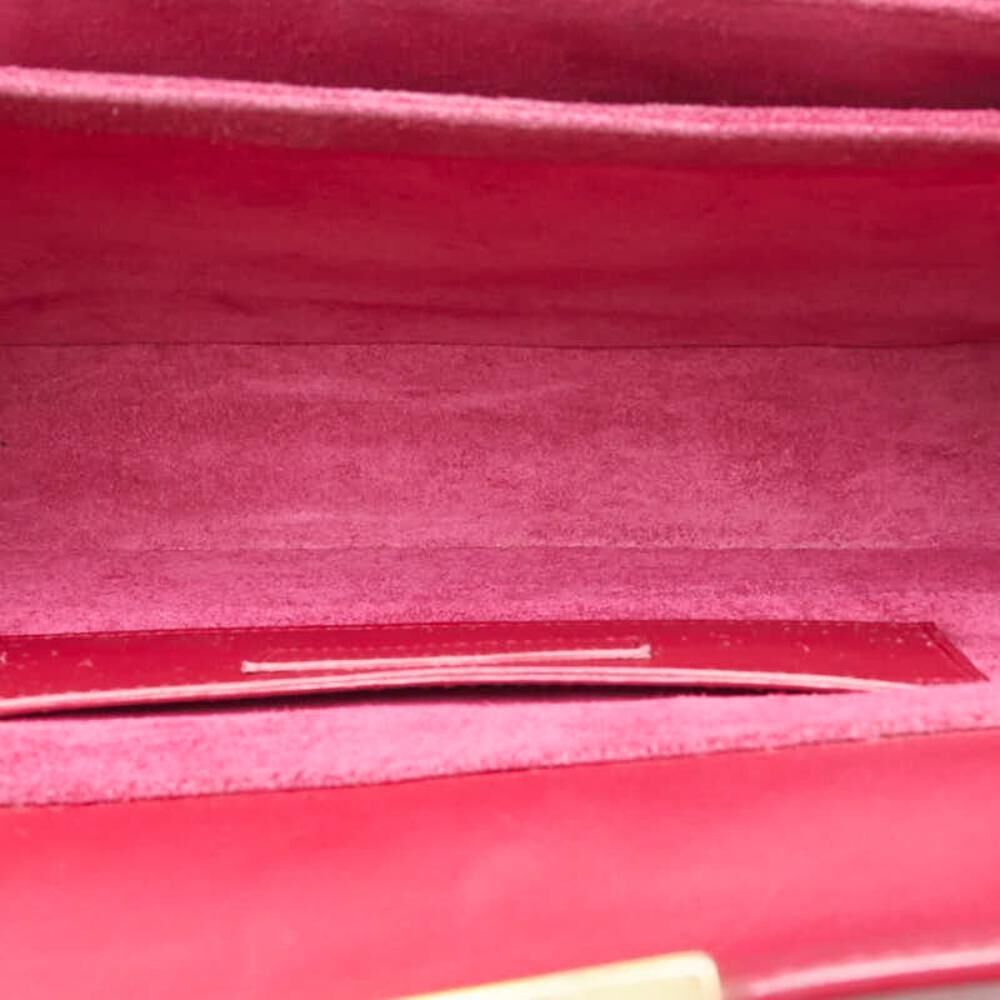 Yves Saint Laurent Shoulder Bag