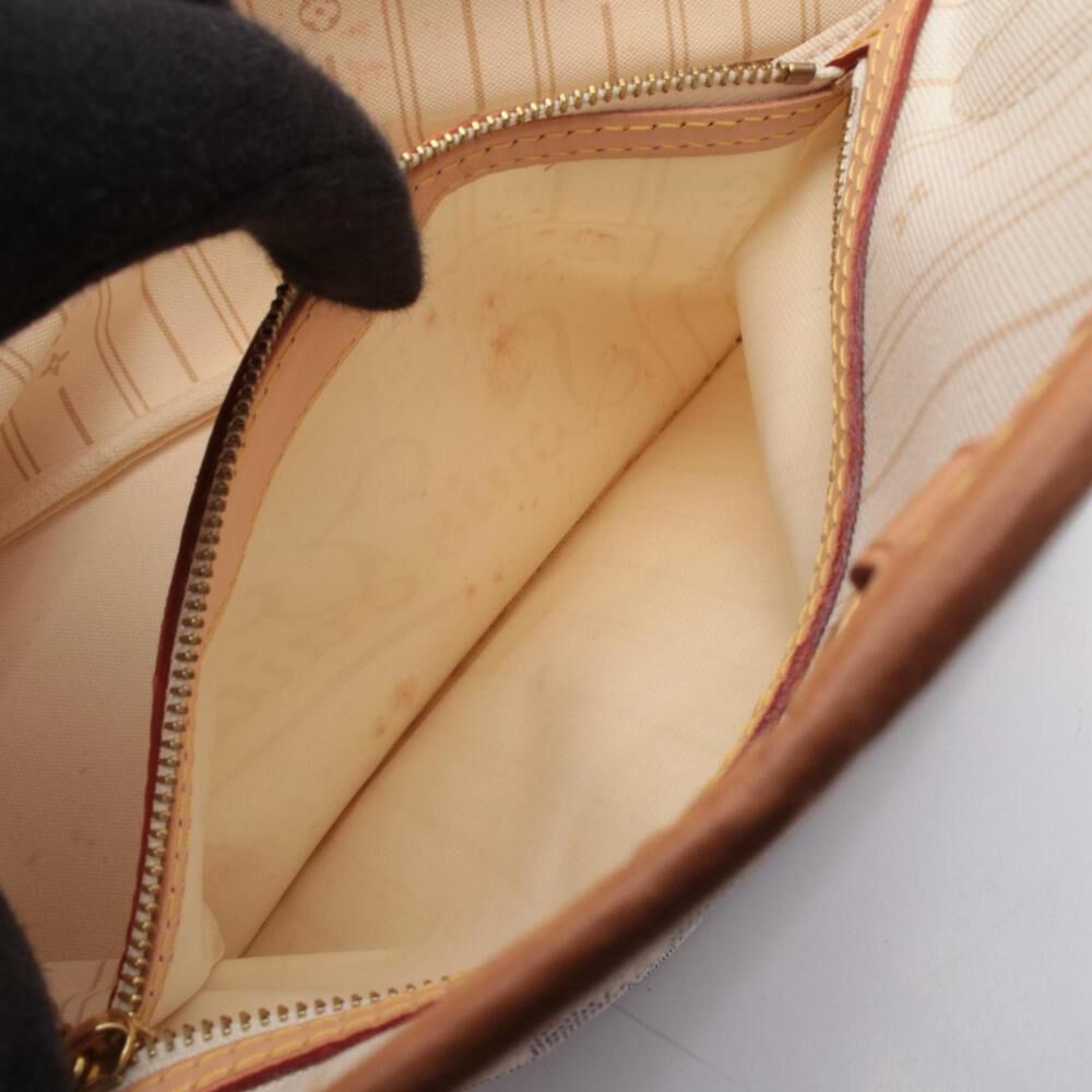 Louis Vuitton Neverfull