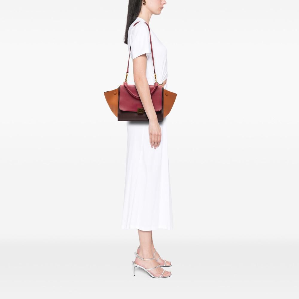 C&eacute;line Trapeze