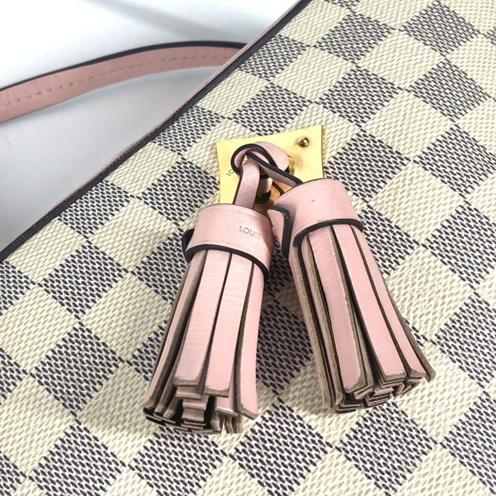 Louis Vuitton Shoulder Bags