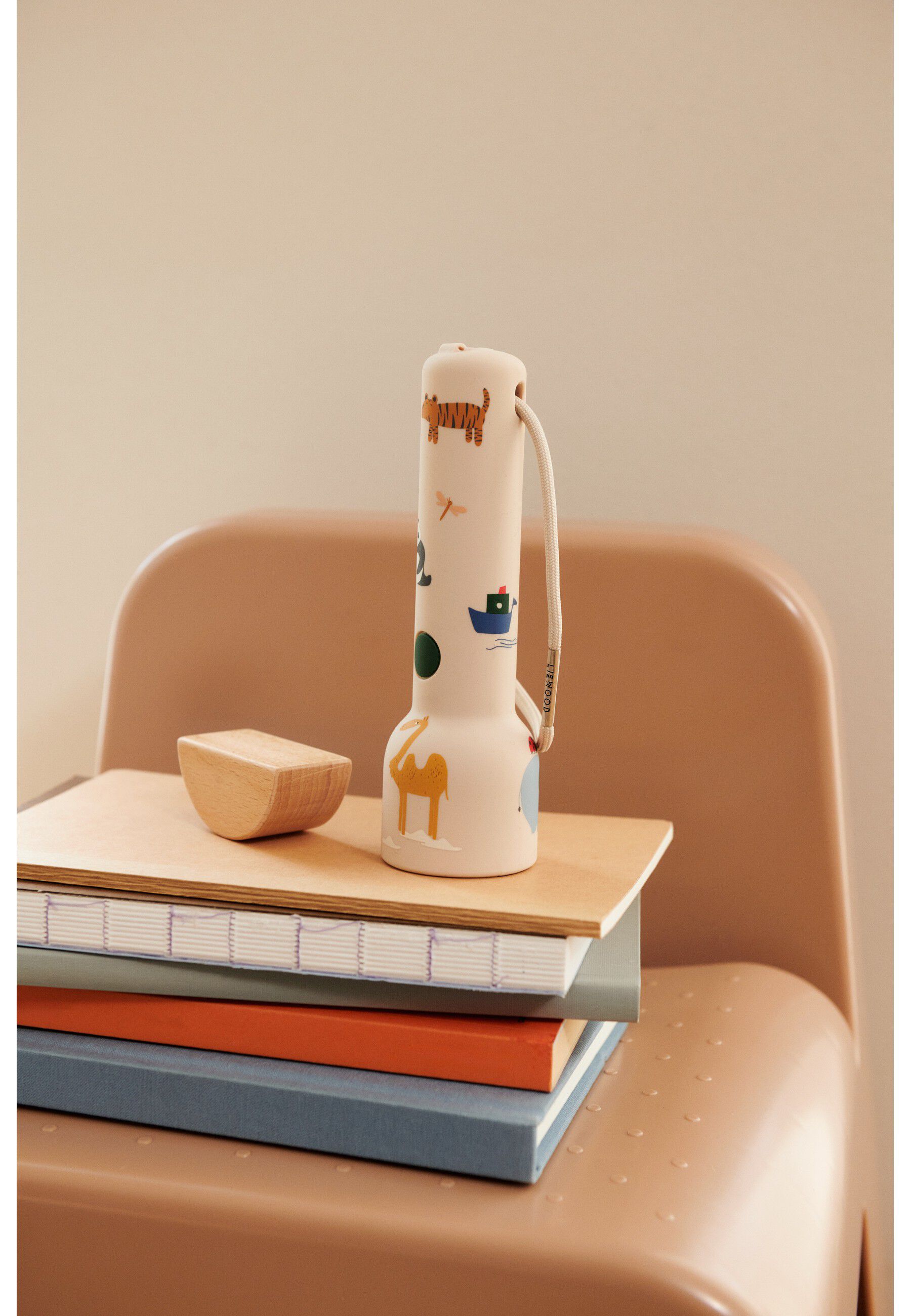 Gry Printed Flashlight Around the w