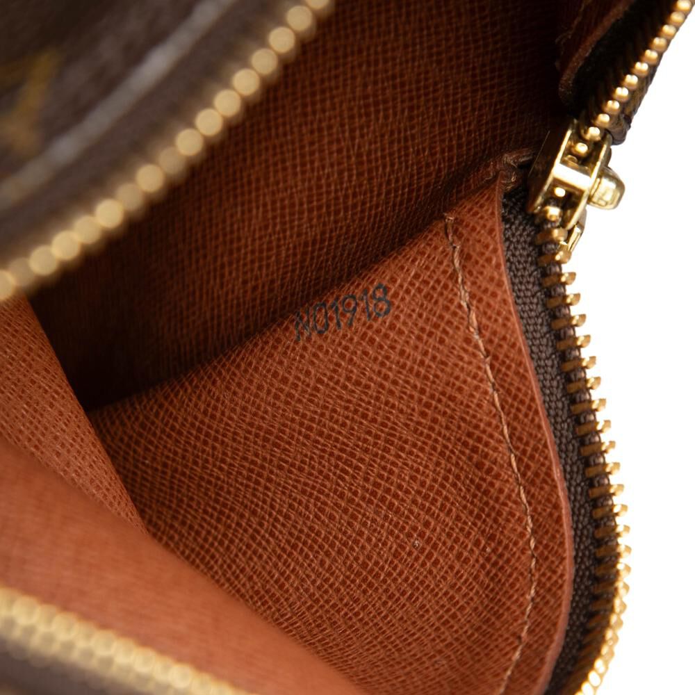 Louis Vuitton Papillon