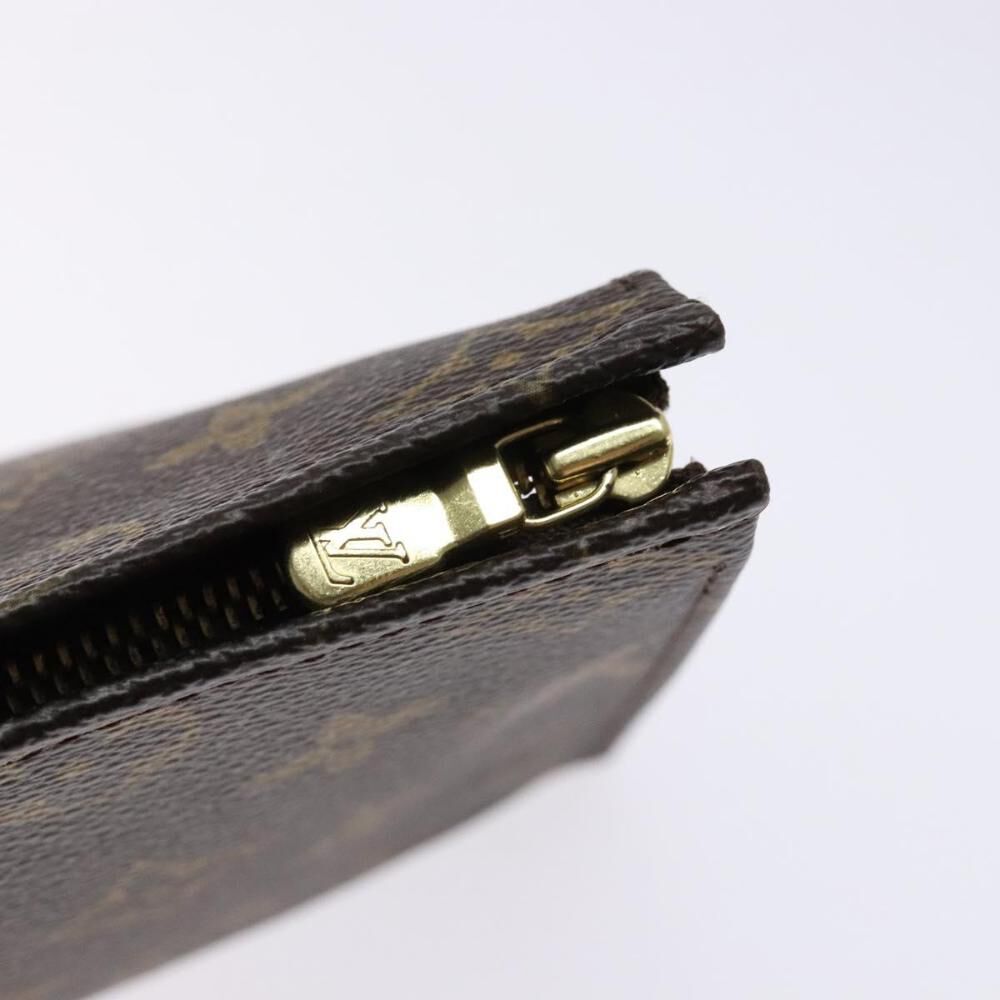 Louis Vuitton Poche Toilette