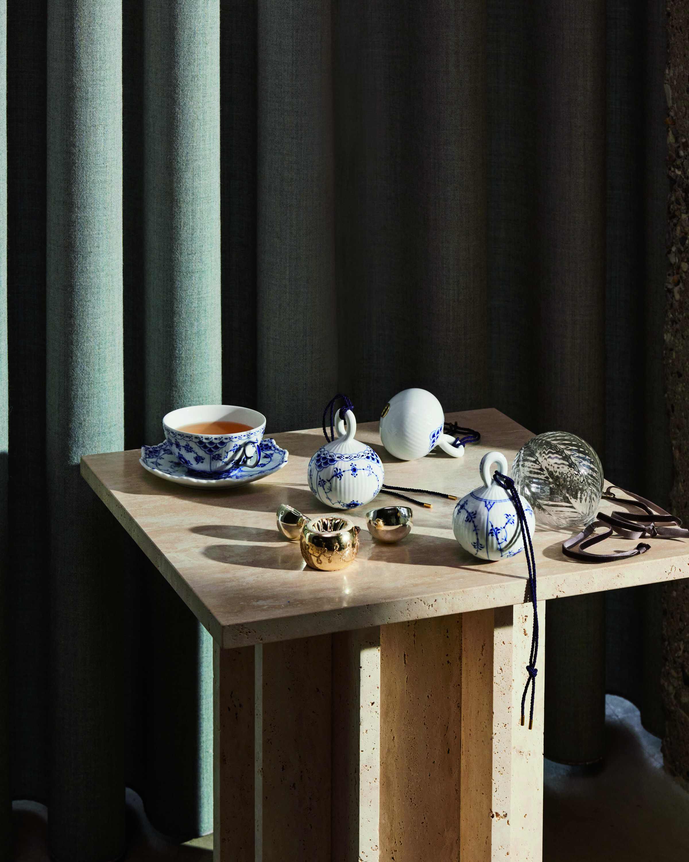 Blue Fluted Full Lace tekopp och fat 22 cl