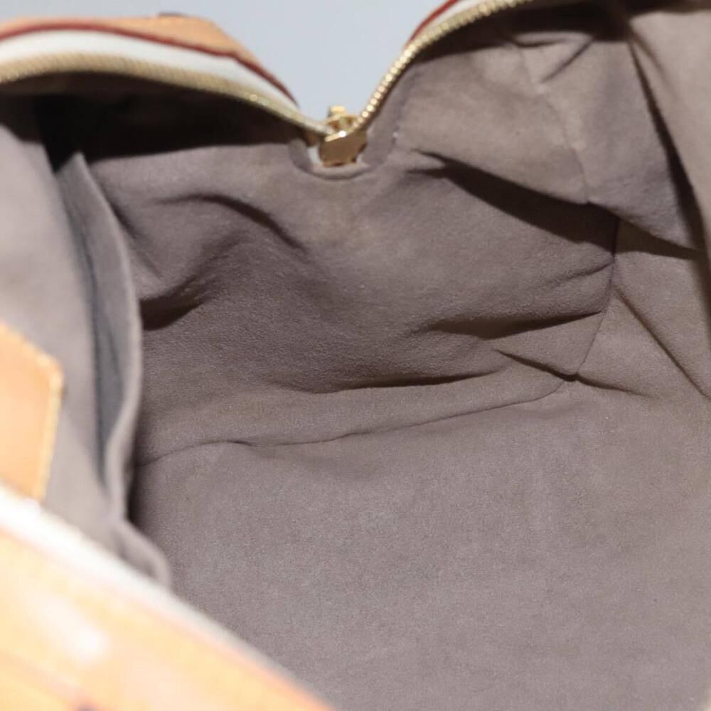 Louis Vuitton Courtney