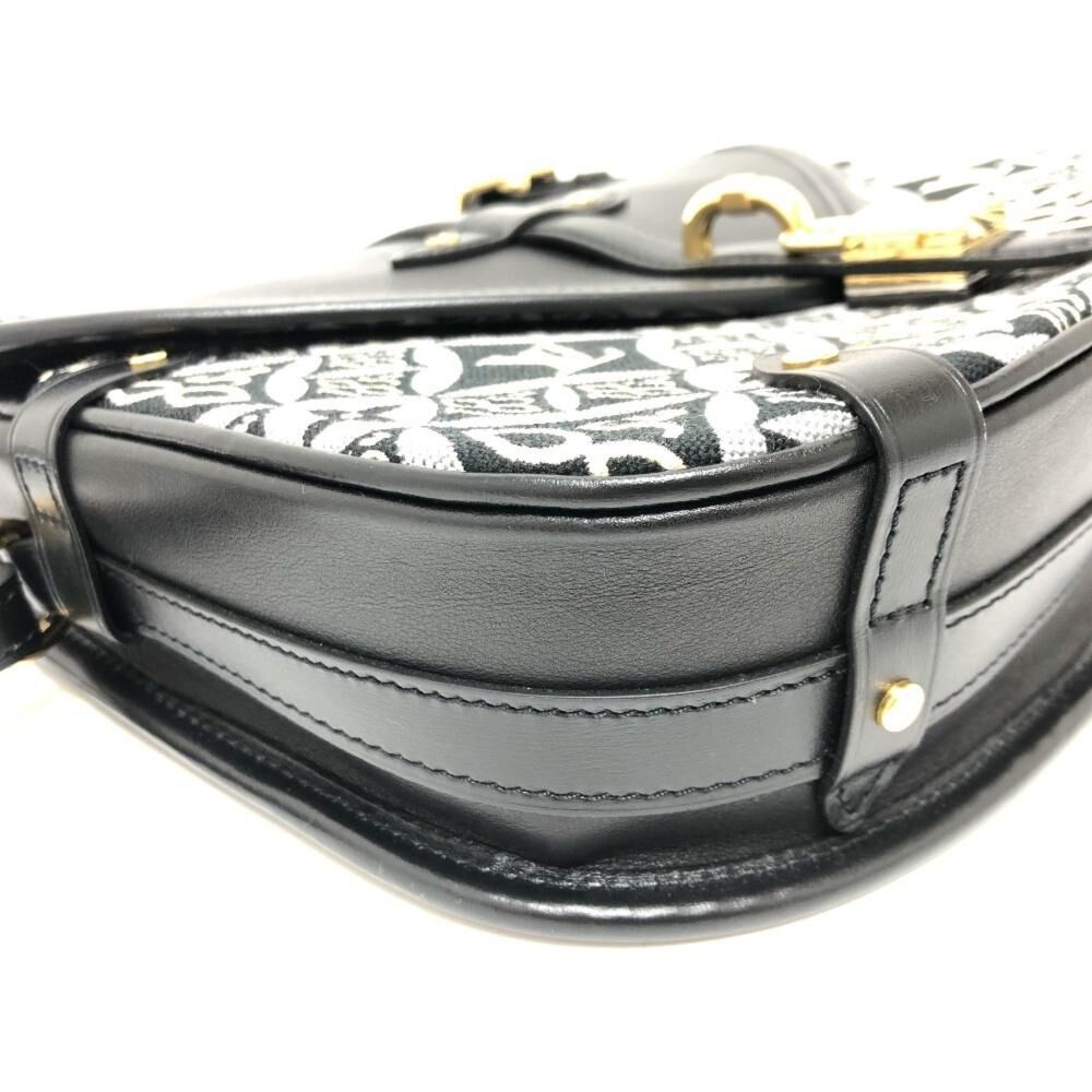 Louis Vuitton Saumur