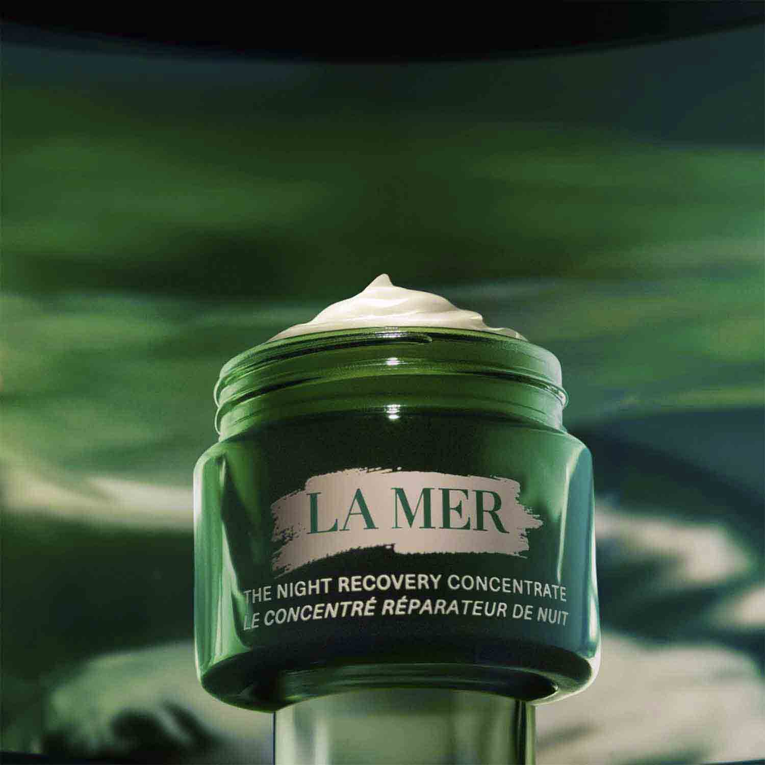 The Night Barrier Recovery Face Concentrate Treatment