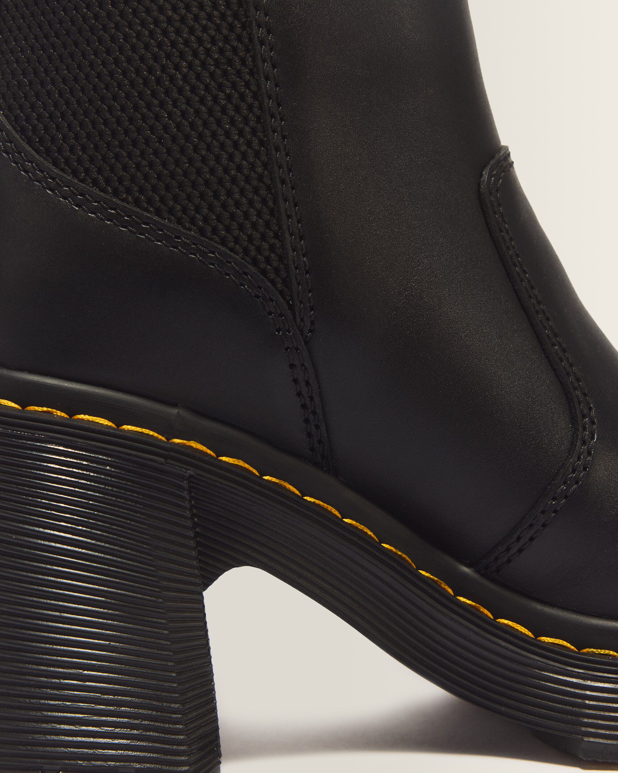 Spence Zip Black Sendal