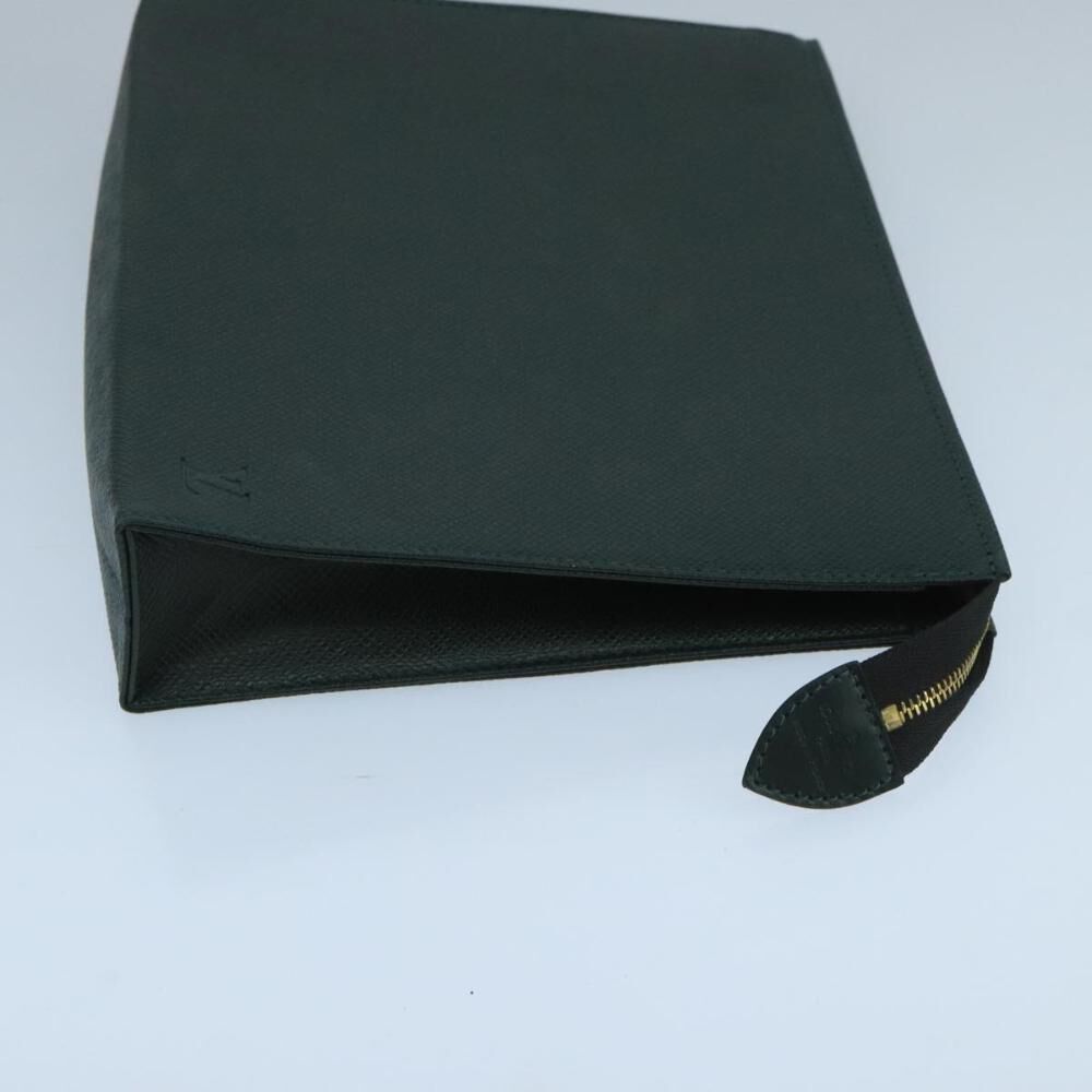 Louis Vuitton Poche Toilette