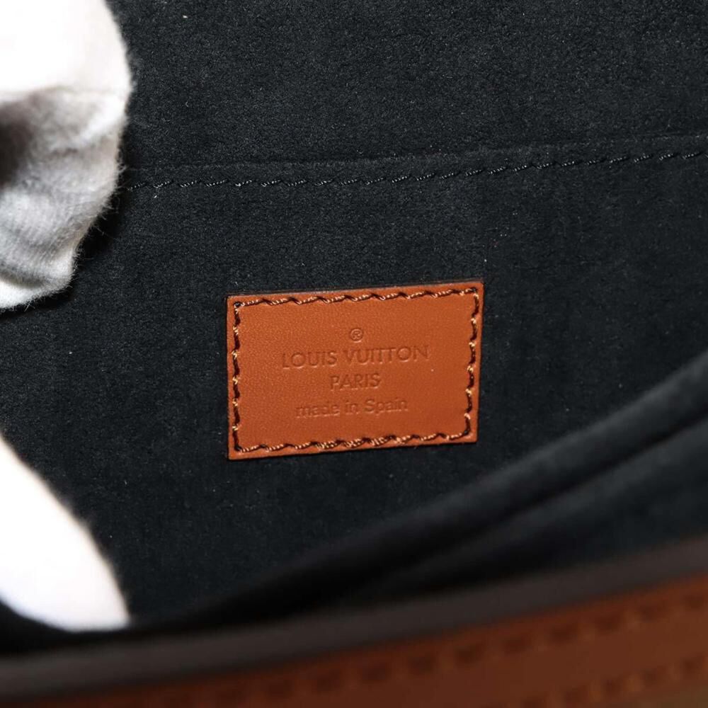 Louis Vuitton Dauphine