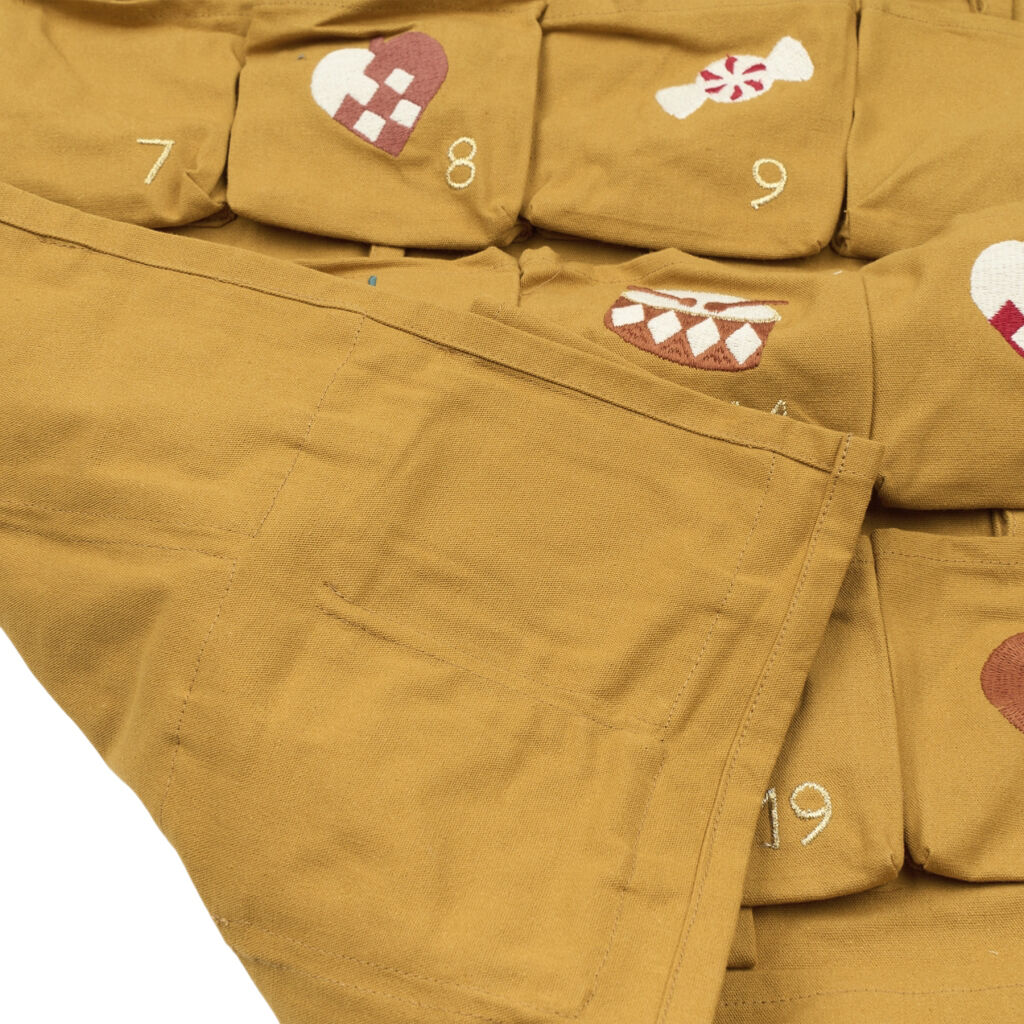 Wall Calendar - Nostalgia embroidery - Ochre