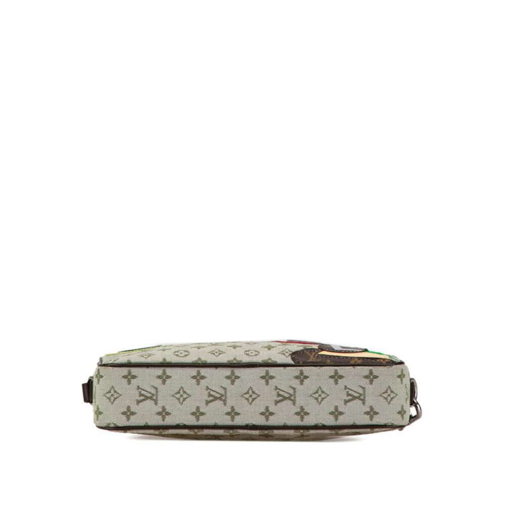 Louis Vuitton Shoulder Bags