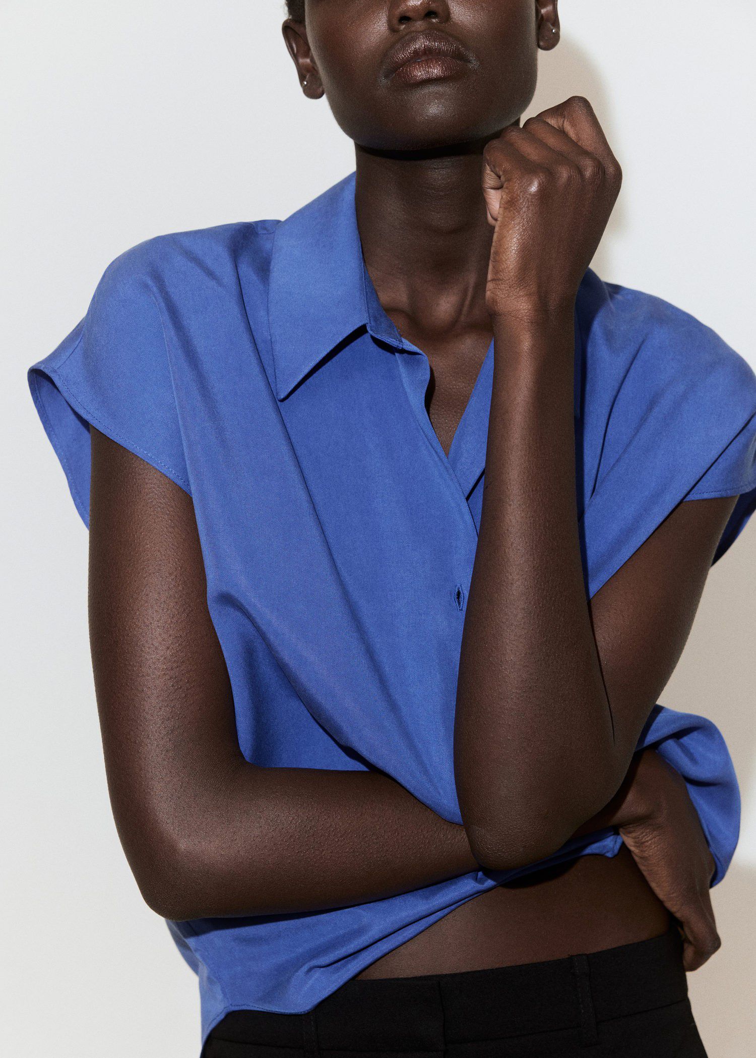 Short-sleeved lyocell shirt