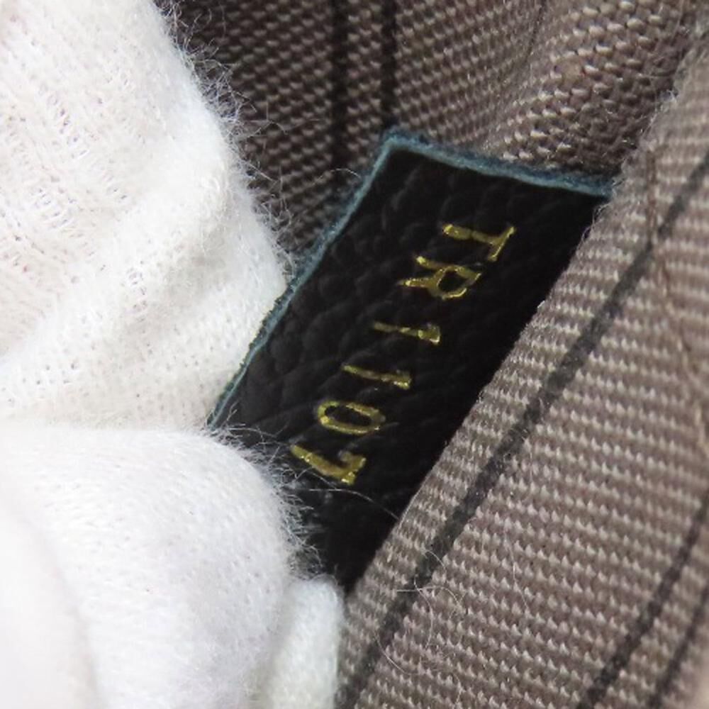 Louis Vuitton Montaigne