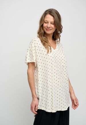 dotted dreamy t-shirt