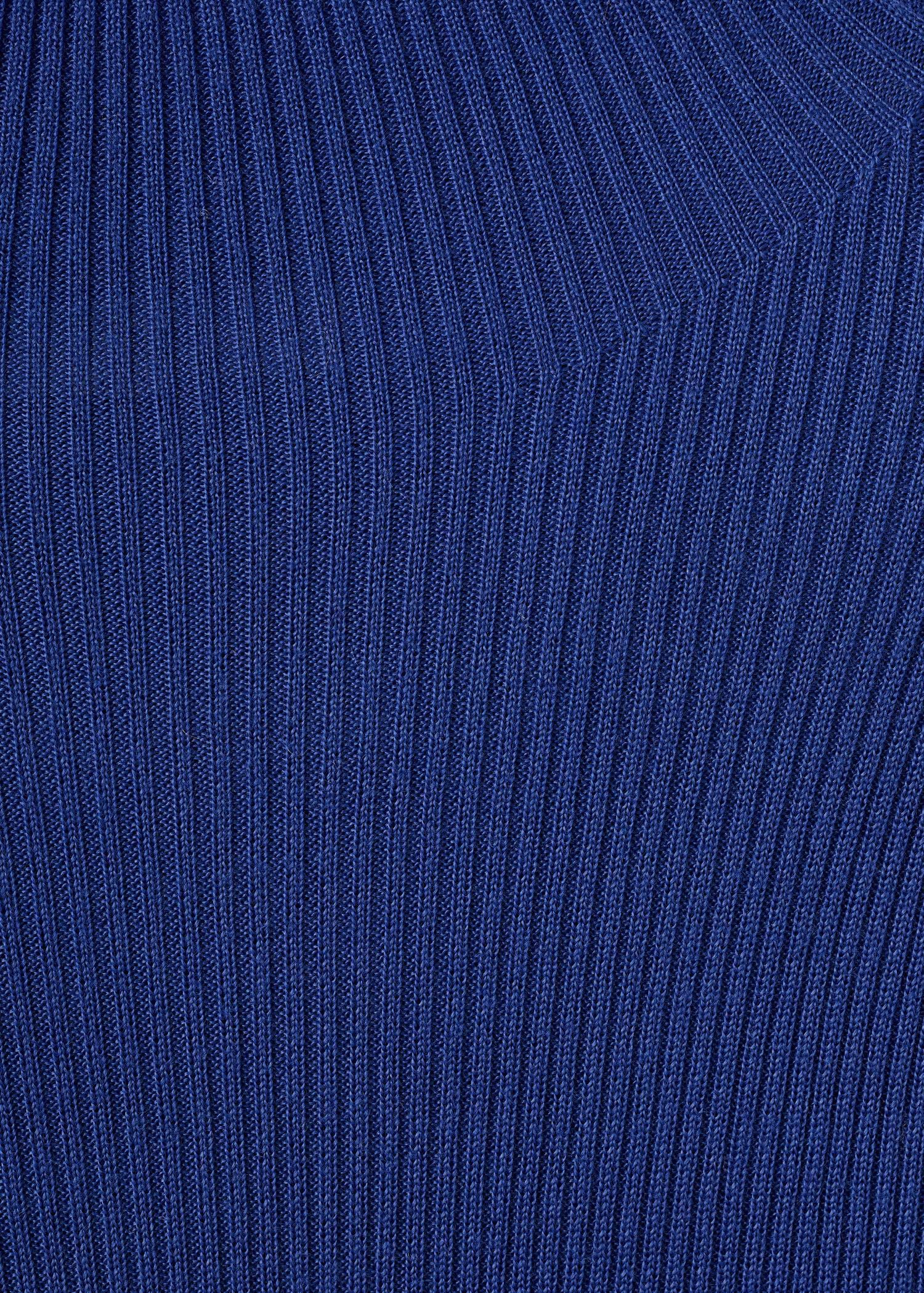 Sweater with asymmetrical turtlenec