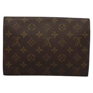 Louis Vuitton Clutch