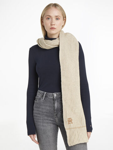 FESTIVE LUXE KNITTED SCARF